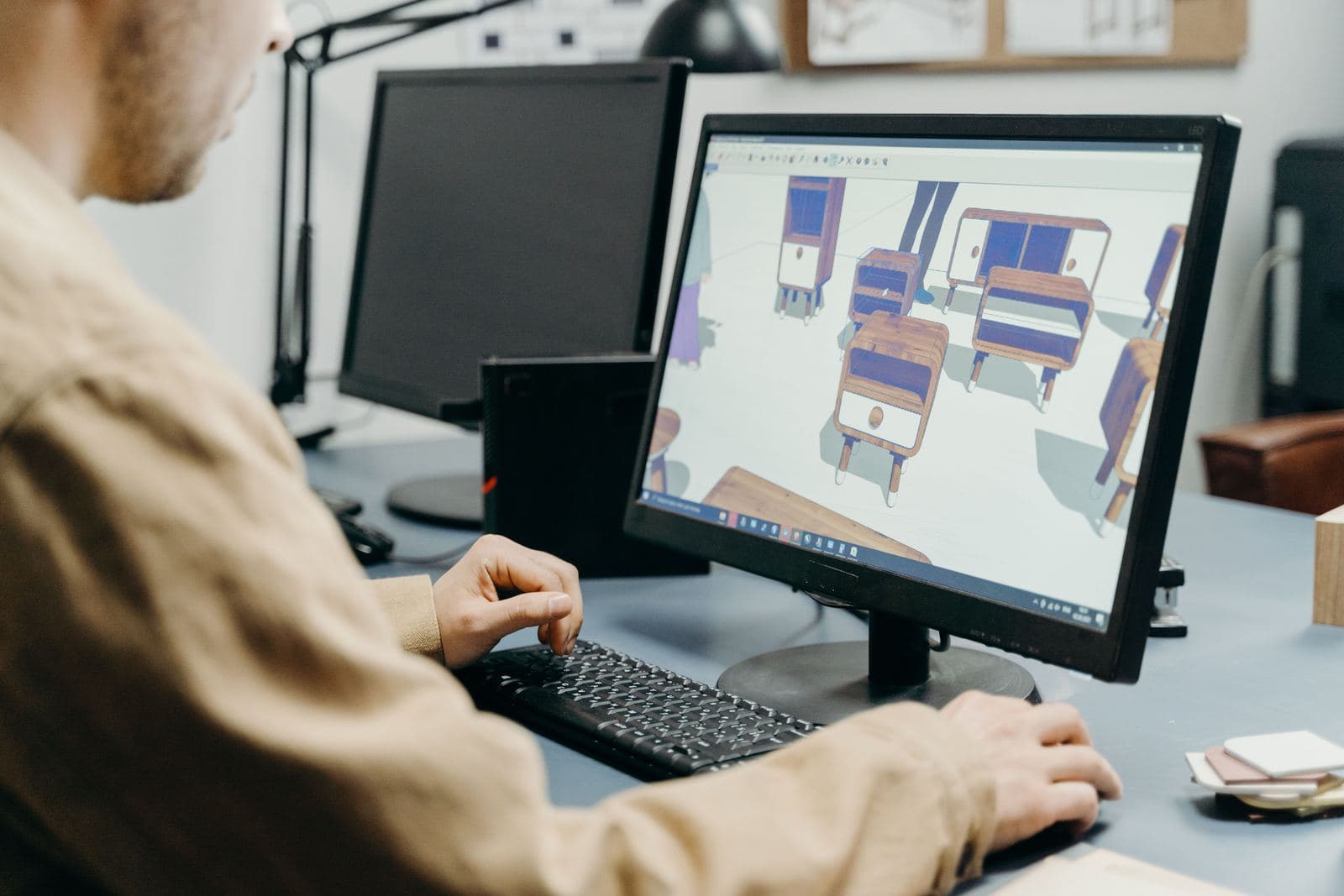 pantalla de ordenador con modelo 3d renderizado